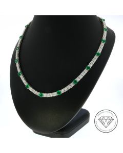 Wempe 15,16 Carat Brillant Smaragd Kette 750 / 18 Kt Weiß Gold