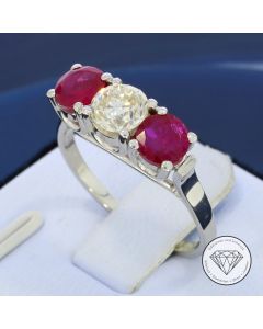 Brillant Rubin Ring 750 / 18 Kt 0,75 Carat Wei&szlig; Gold Gr. 54,5